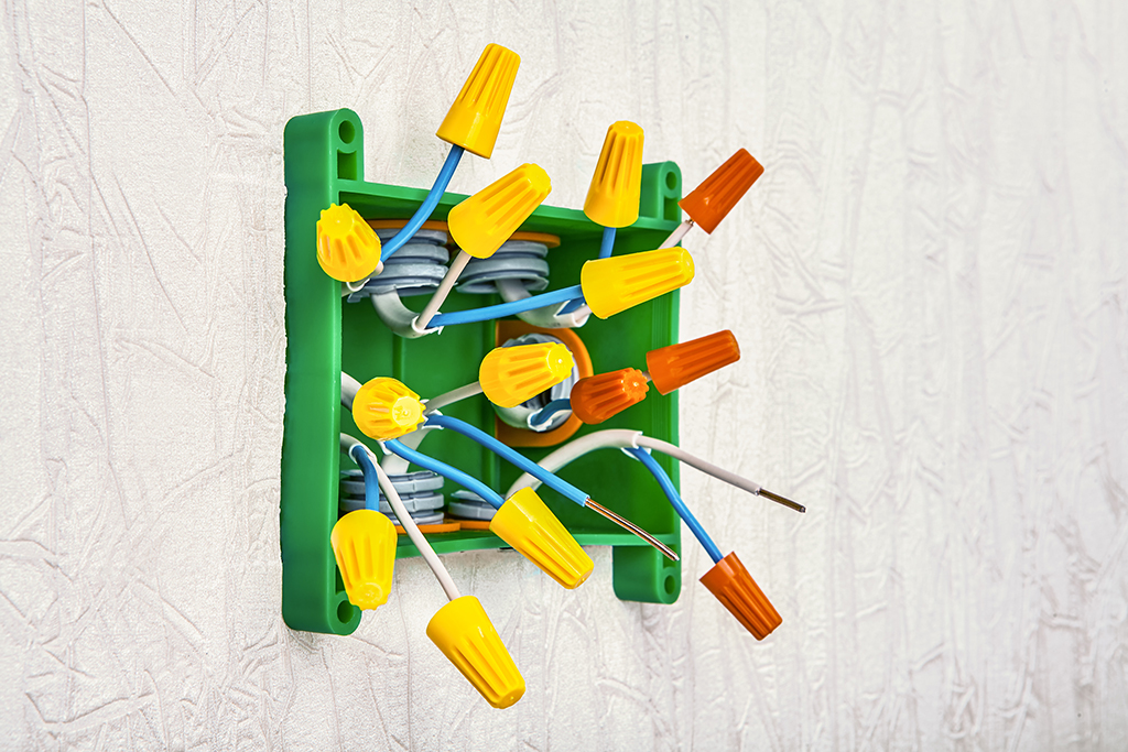 Finding-An-Electrical-Contractor-To-Know-What-The-Differences-Are-Between-Electrical-Junction-Box-Types-_-Florence,-SC