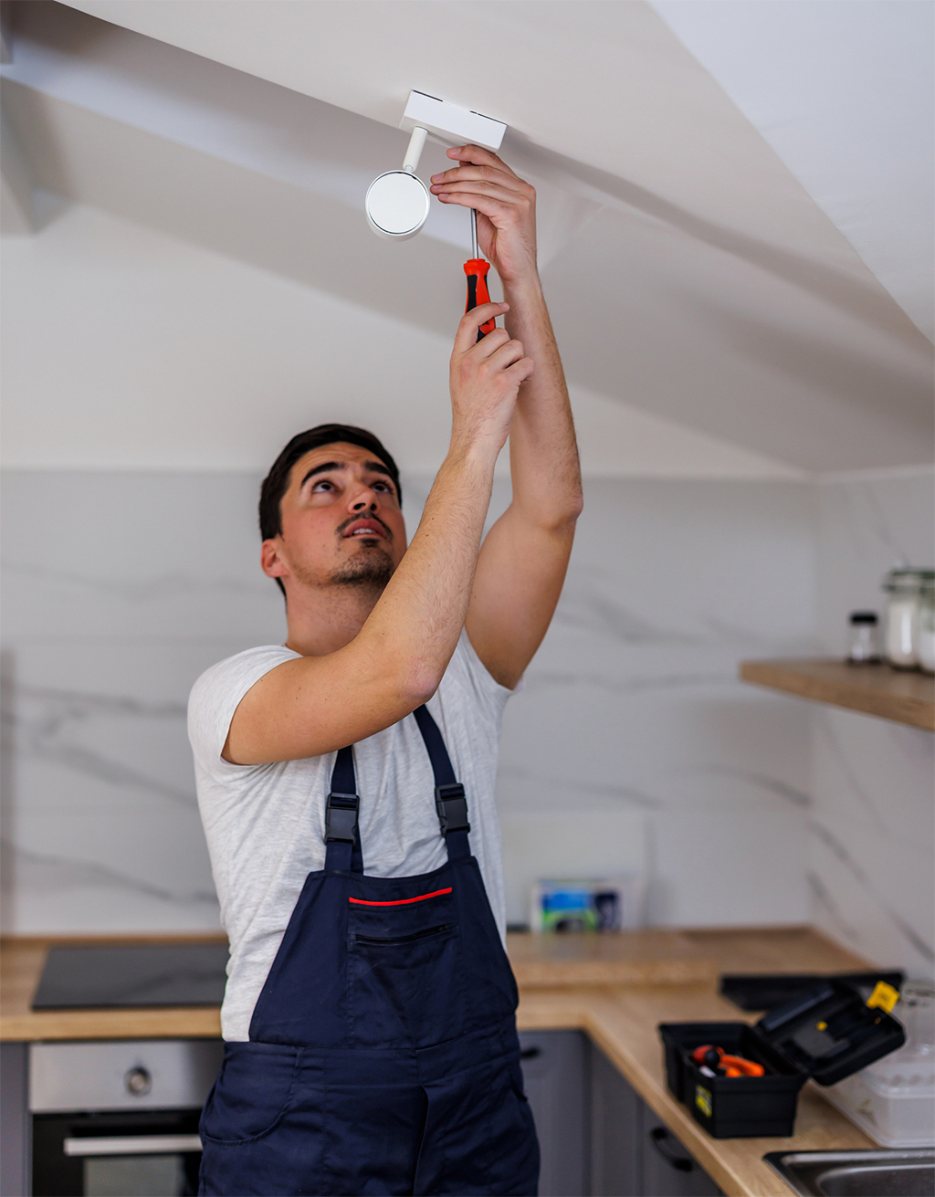 What-To-Consider-When-Choosing-An-Electrician-Near-Me-In-South-Carolina-_-Florence,-SC