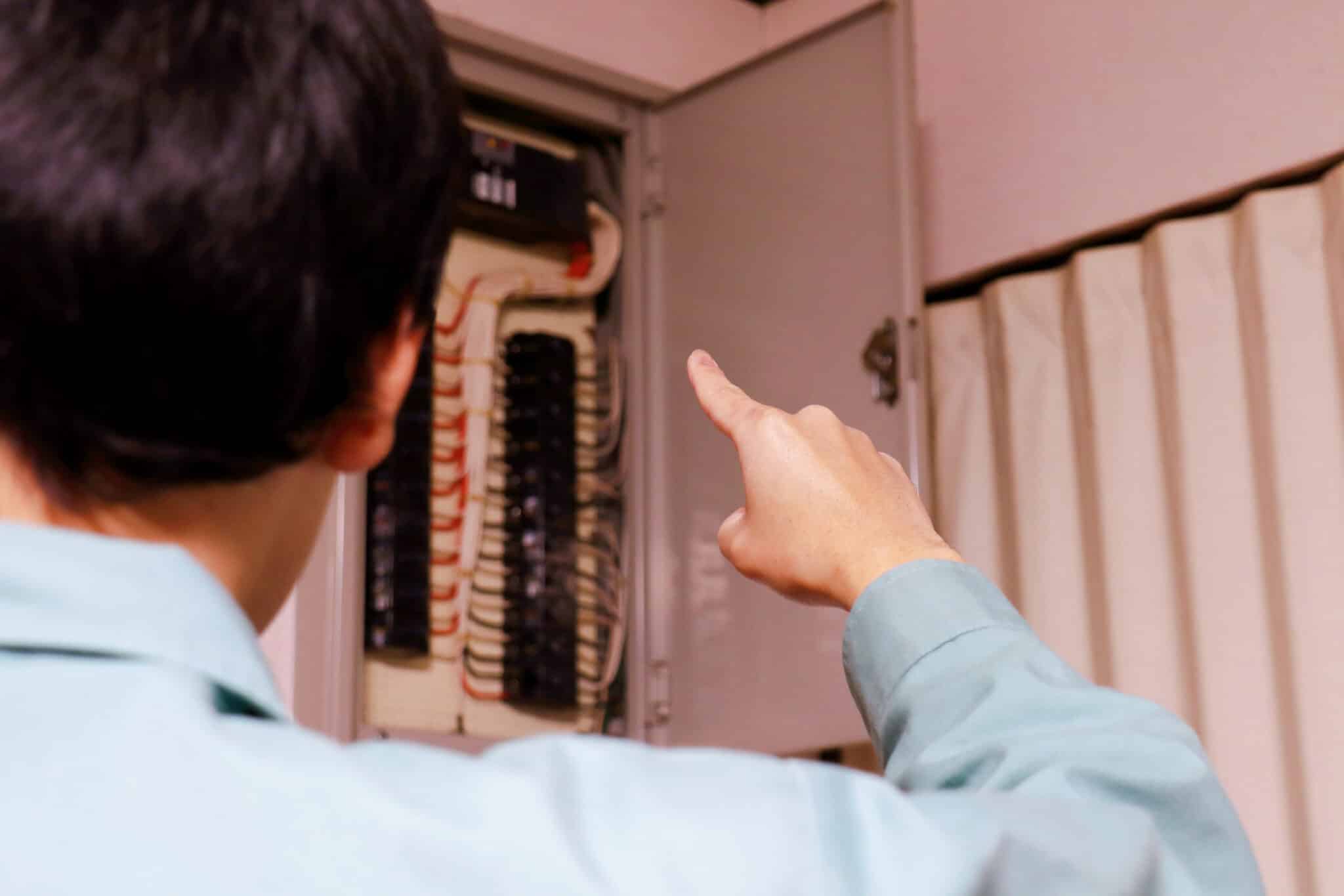 Breaker tripping diagnosis.